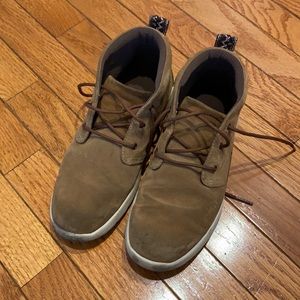 Boy’s Uggs